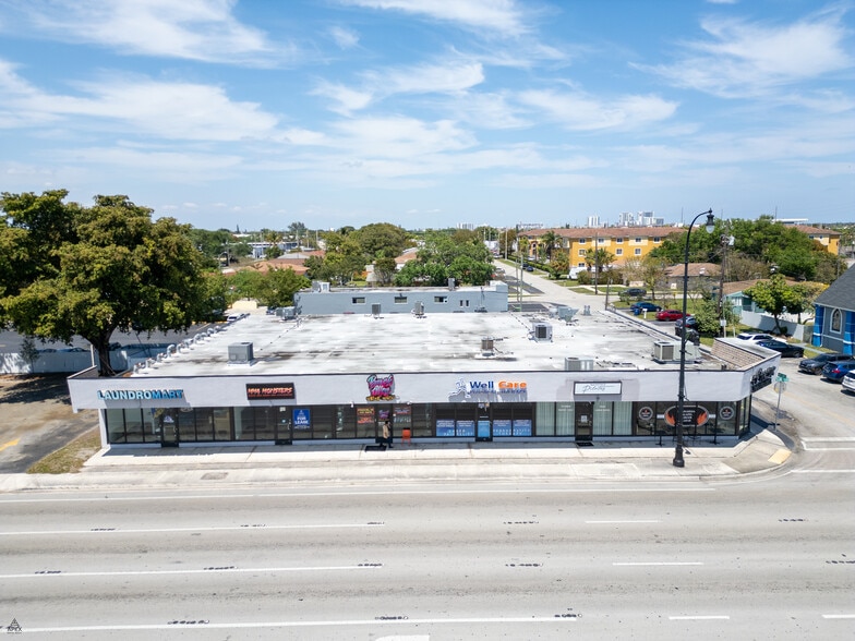 More Photos Of 300-310 W Hallandale Beach Blvd, Hallandale Beach Storefront Retail Office For Lease