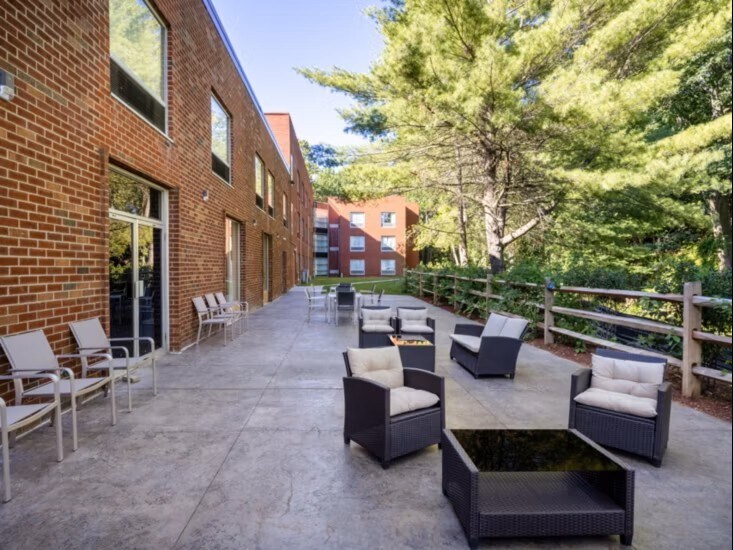 More Photos Of 2170 South Rd, Poughkeepsie Hotel For Sale