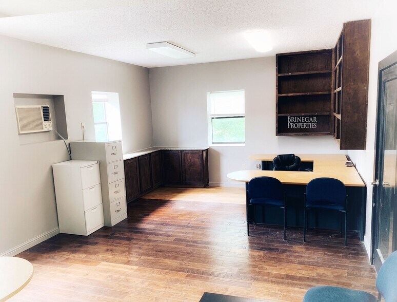 More Photos Of 140 Market St, Georgetown Warehouse For Lease