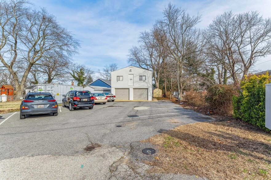 More Photos Of 460 Carvel Beach Rd, Baltimore Apartments For Sale