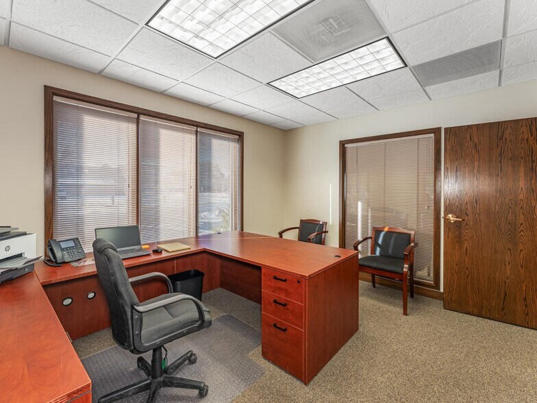 More Photos Of 1811 Superior St, Three Lakes Medical For Sale