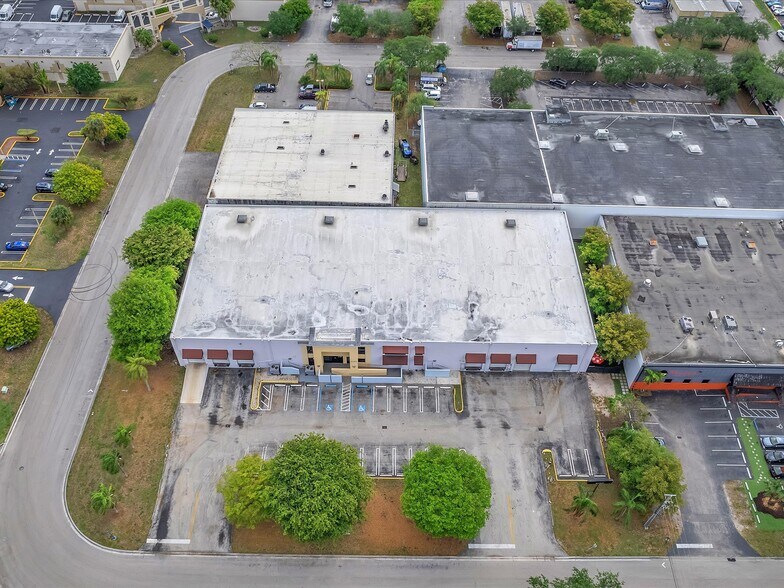 More Photos Of 2797 NW 105th Ave, Miami Warehouse For Lease