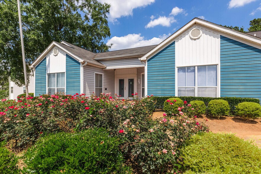 More Photos Of 5816 Covington Hwy, Decatur Apartments For Sale