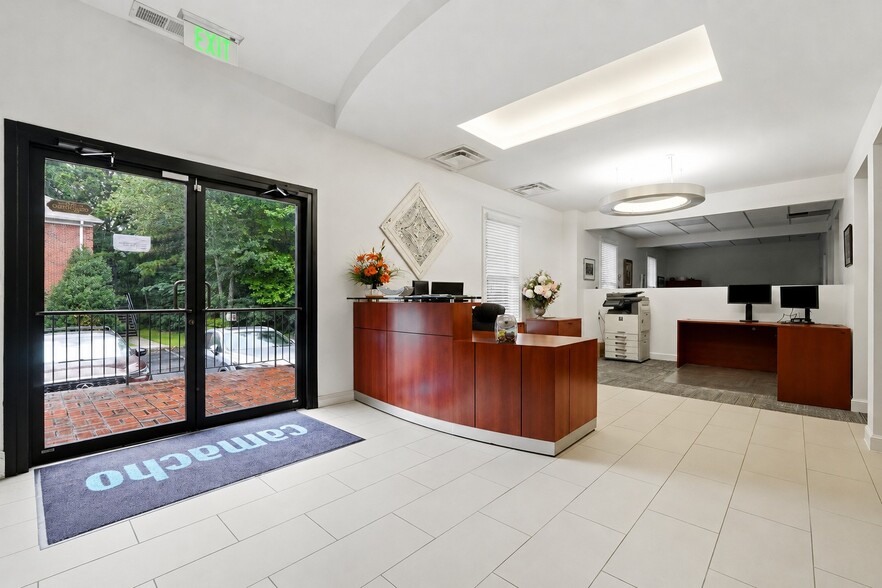 More Photos Of 3103 Medlock Bridge Rd, Norcross Office For Sale