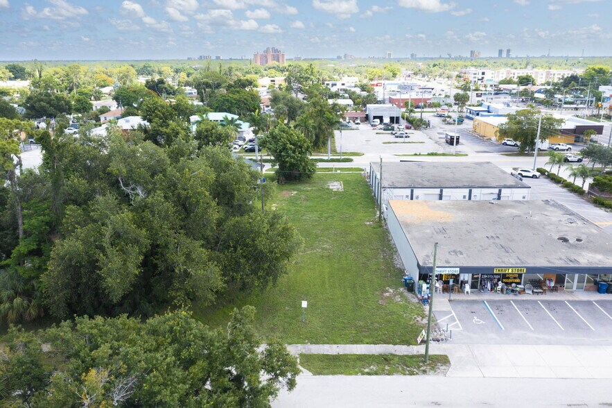 More Photos Of 1925 Suwanee Ave, Fort Myers Land For Sale