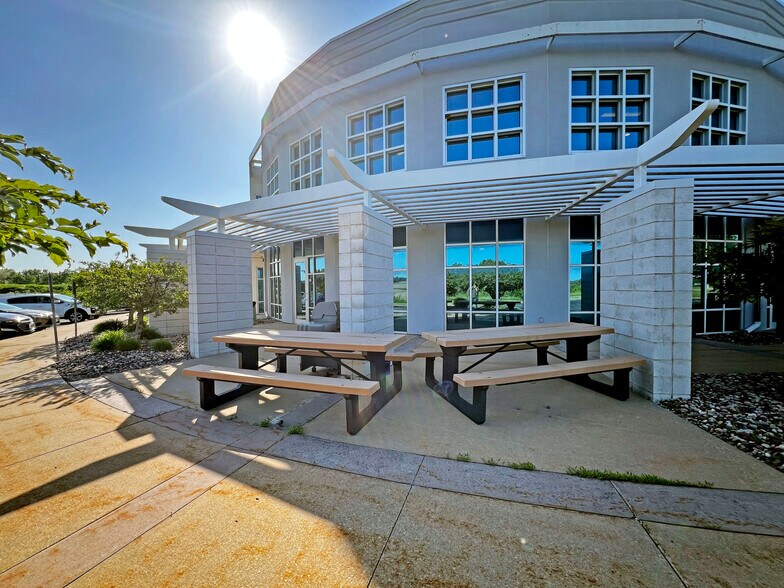 More Photos Of 3600 Digital Dr, Dubuque Office For Sale