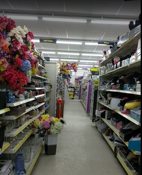 More Photos Of 795 Lafayette Rd, Medina Freestanding For Sale