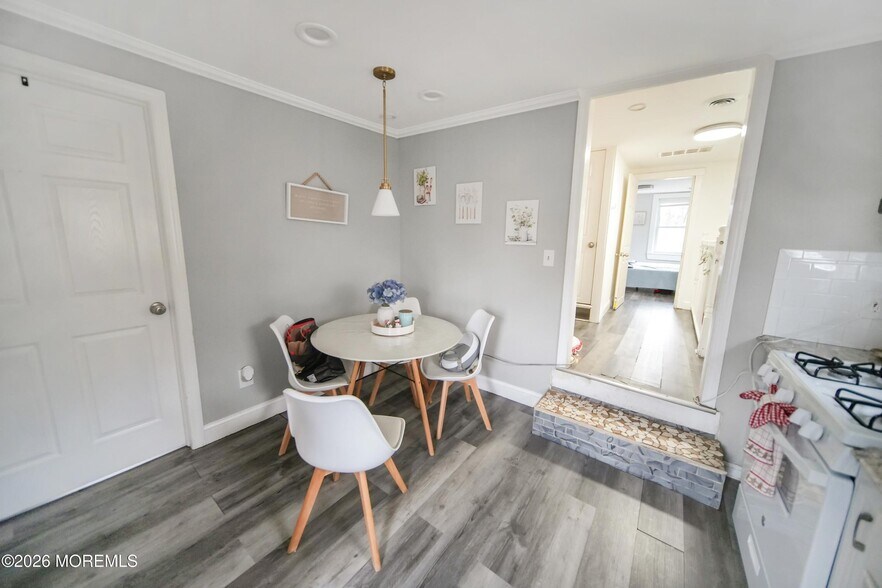 More Photos Of 79 Throckmorton St, Freehold Apartments For Sale