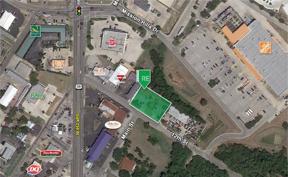 More Photos Of 809 12th St, Marble Falls Freestanding For Lease