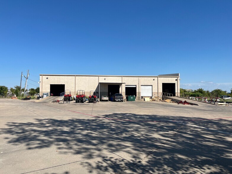 Primary Photo Of 4340 Interstate 30, Mesquite Freestanding For Sale