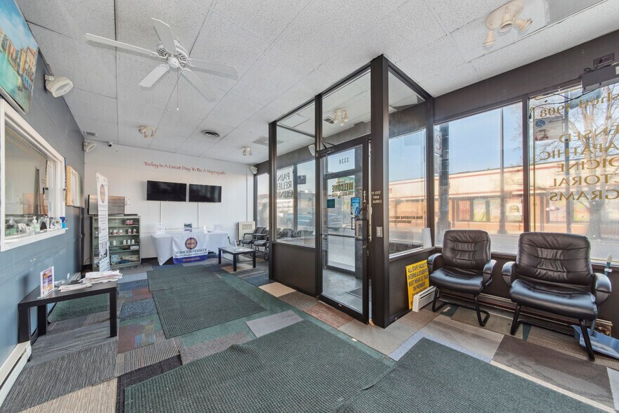 More Photos Of 3330 N Milwaukee Ave, Chicago Medical For Sale