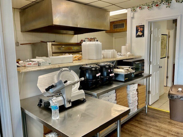 More Photos Of 245 N Banana River Dr, Merritt Island Convenience Store For Sale