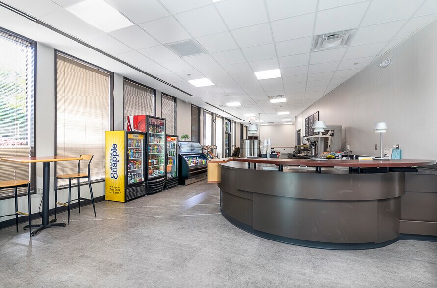 More Photos Of 1850 Parkway Pl, Marietta Office For Lease