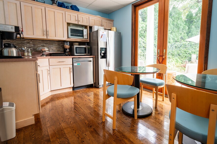 More Photos Of 1199 US Highway 22 E, Mountainside Coworking Space