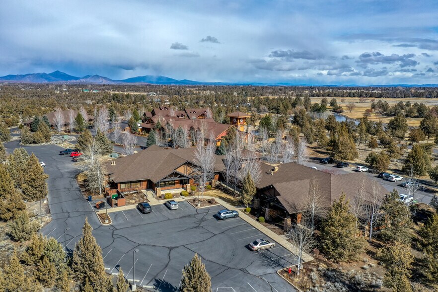 Primary Photo Of 7555 Falcon Crest Dr, Redmond Office Residential For Lease