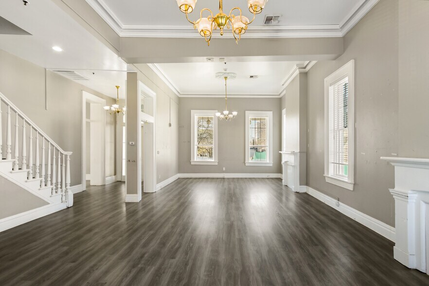 More Photos Of 1111-1123 D St, Sacramento Specialty For Sale