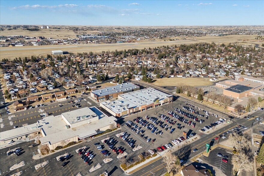 More Photos Of 1616 E Pershing Blvd, Cheyenne Freestanding For Sale