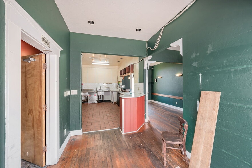 More Photos Of 408-412 Cortland Ave, San Francisco Storefront Retail Residential For Lease