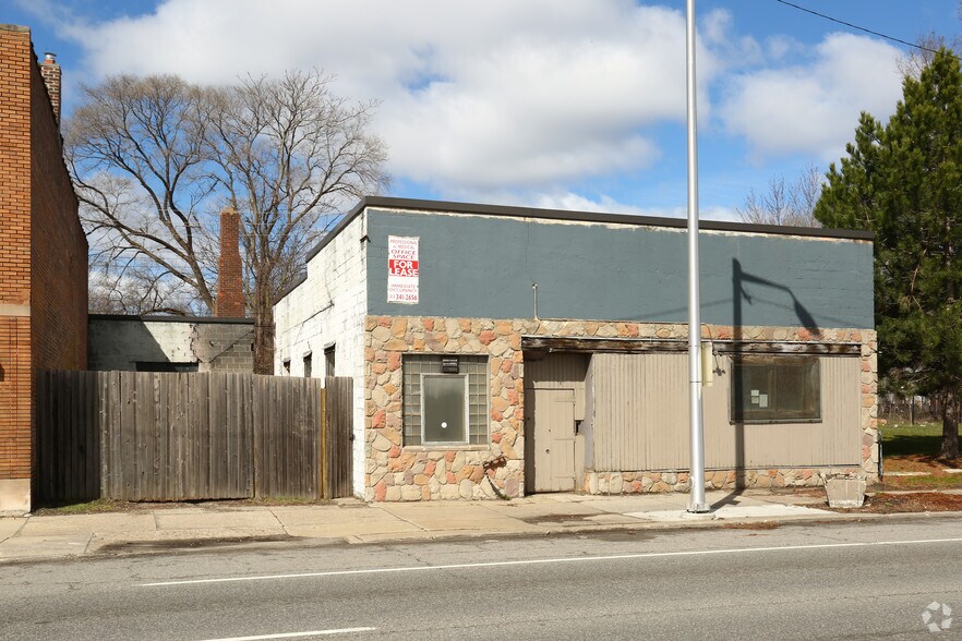 More Photos Of 16539 Livernois Ave, Detroit Medical For Lease