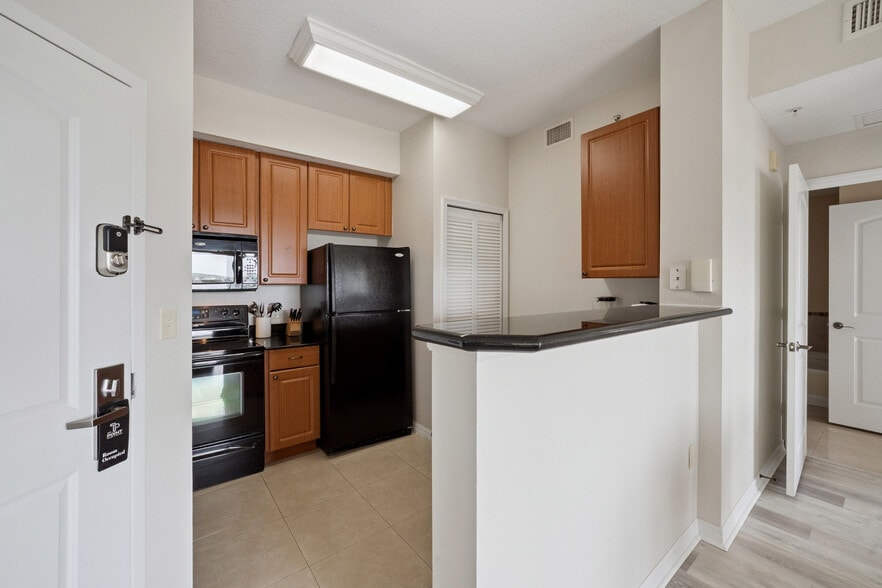 More Photos Of 7383 Universal Blvd, Orlando Hospitality For Sale