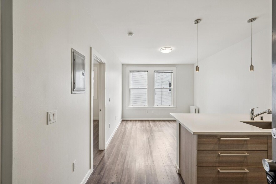 More Photos Of 1745 Market St, San Francisco Apartments For Sale