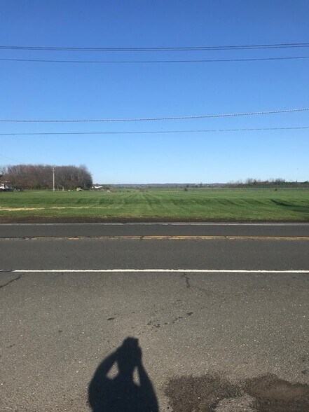 More Photos Of 10 Airpark Road, Princeton Land For Lease