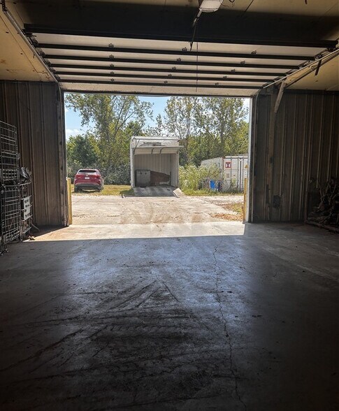 More Photos Of 212 Blees Industrial Dr, Macon Industrial For Sale