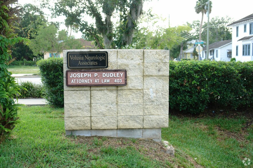 More Photos Of 405 Downing St, New Smyrna Beach Medical For Sale