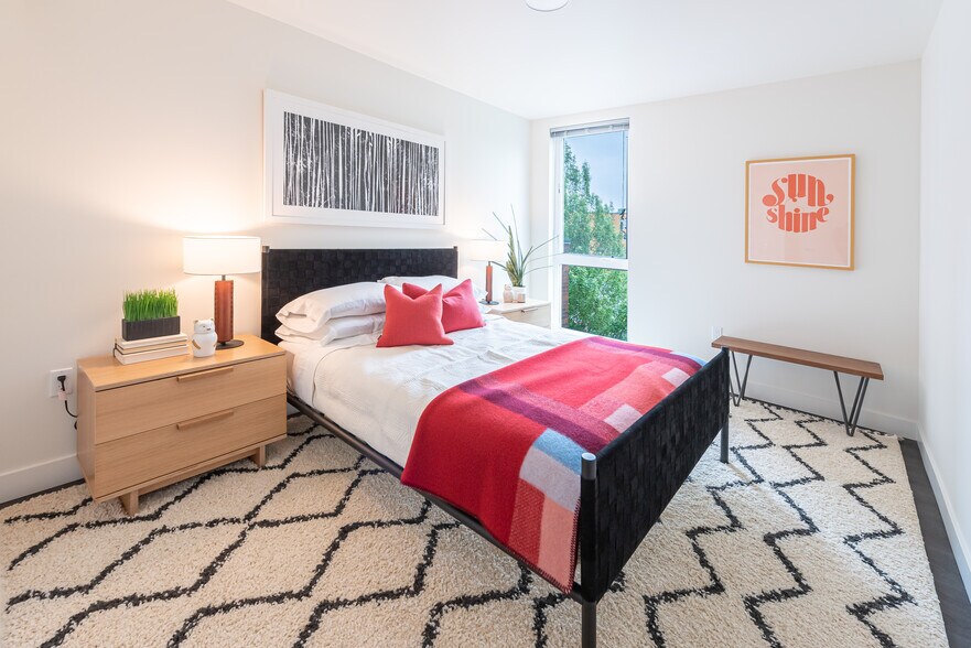 More Photos Of 718 Rainier Ave S, Seattle Apartments For Lease