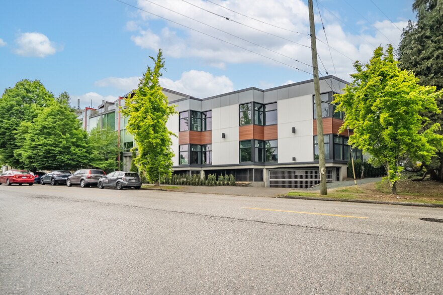 More Photos Of 3455 Victoria Dr, Vancouver Office For Lease