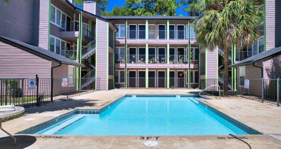 More Photos Of 509 N Westover Blvd, Albany Apartments For Sale