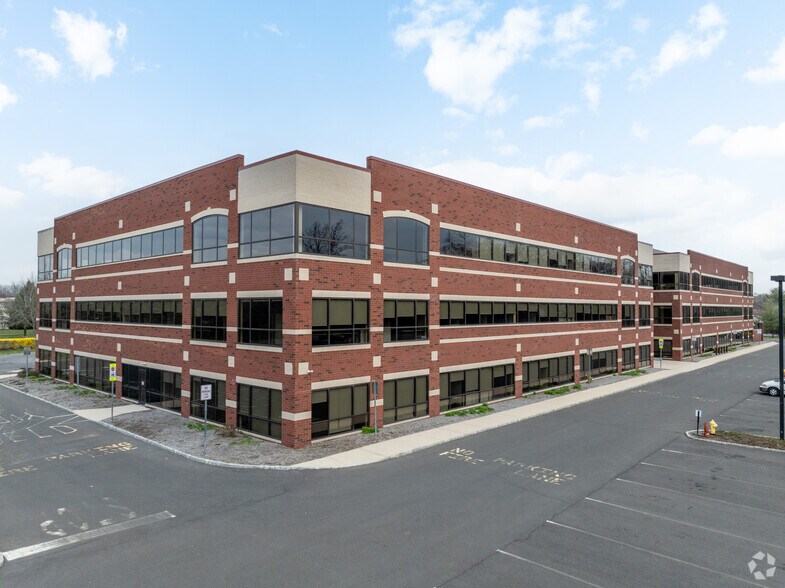 More Photos Of 700 Horizon Dr, Trenton Office For Lease