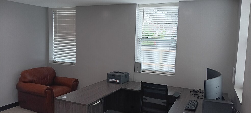 More Photos Of 1339 4th Ave, New Kensington Light Distribution For Sale