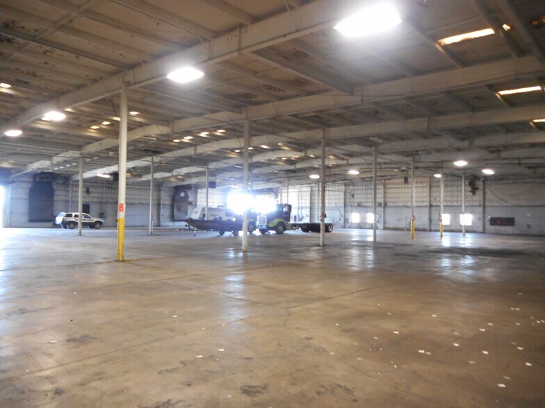 More Photos Of 5257 US ROUTE 22, Washington Court House Distribution For Sale