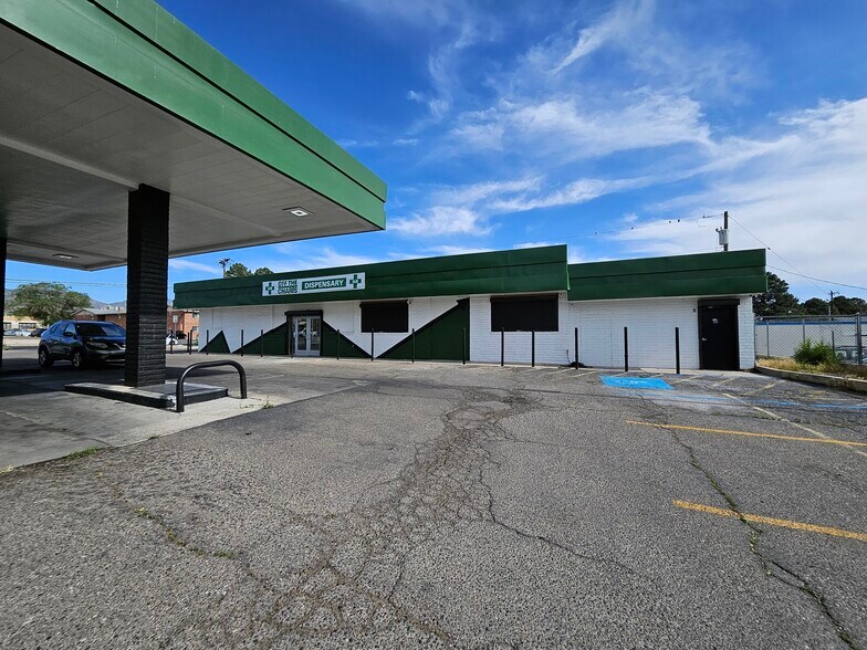 More Photos Of 8920 Menaul Blvd, Albuquerque Convenience Store For Sale