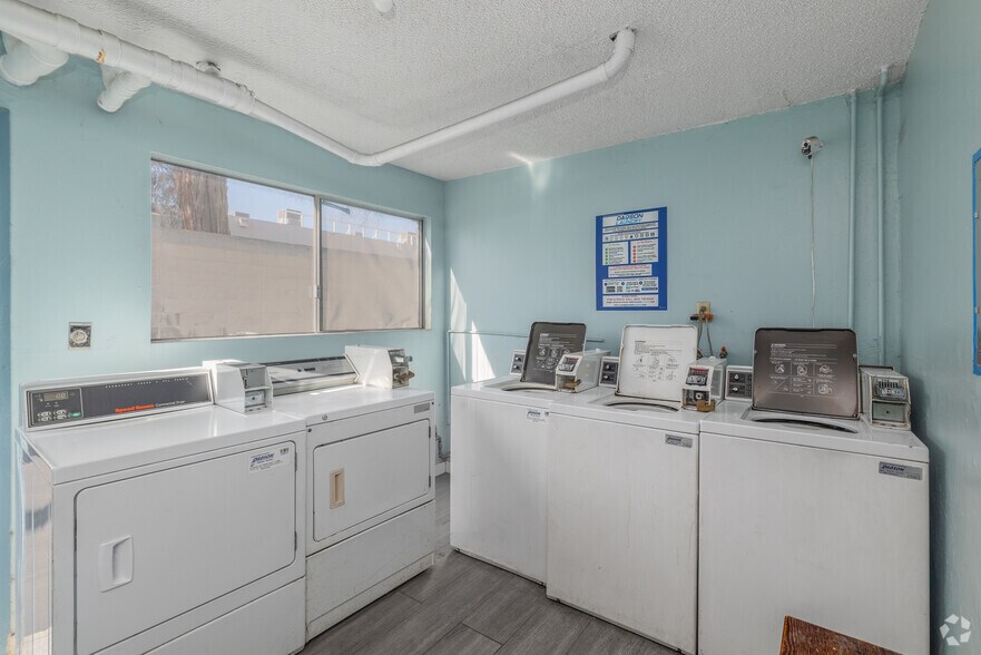 More Photos Of 1150 Tennyson St, Manhattan Beach Apartments For Sale