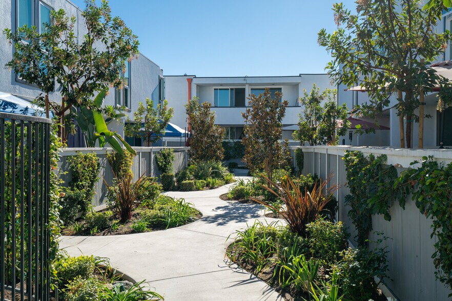 More Photos Of 712 S Fernwood St, West Covina Apartments For Sale