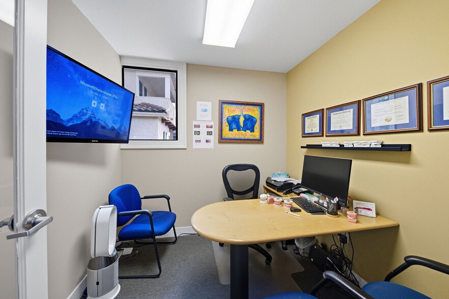 More Photos Of 1021 S El Camino Real, San Mateo Office For Sale