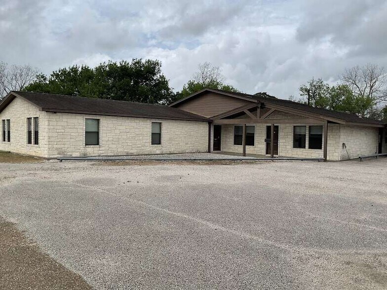 Primary Photo Of 208 E York St, Ganado Office For Sale