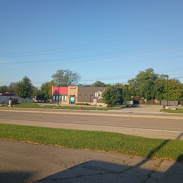 More Photos Of 500 S Breiel Blvd, Middletown Fast Food For Lease