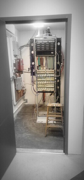 More Photos Of 4875 Longley Ln, Reno Showroom For Lease