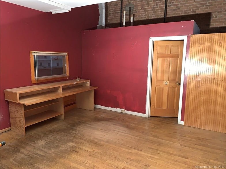 More Photos Of 83 Washington St, Norwalk Apartments For Sale