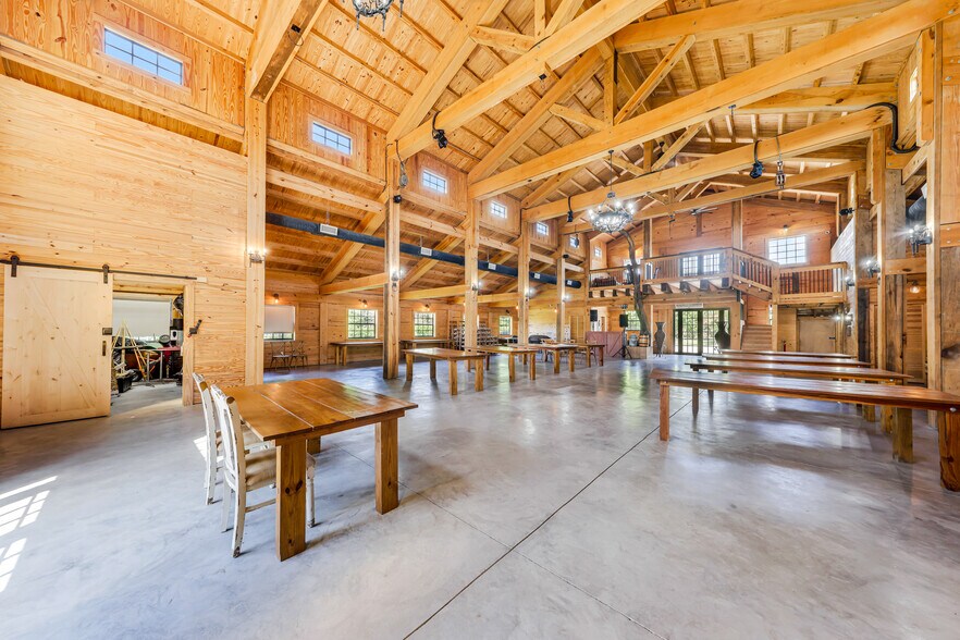 More Photos Of 19050 SW 194th Ave, Miami Lodge Meeting Hall For Sale