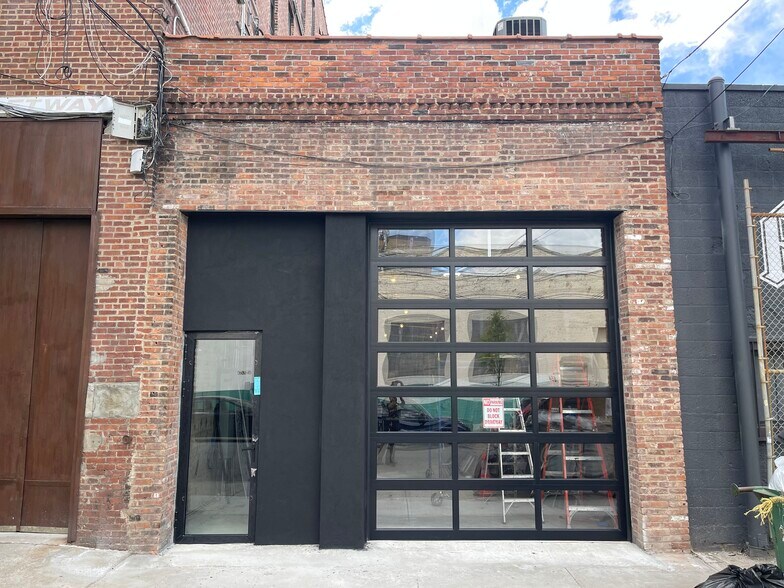 Primary Photo Of 649 Morgan Ave, Brooklyn Office For Lease