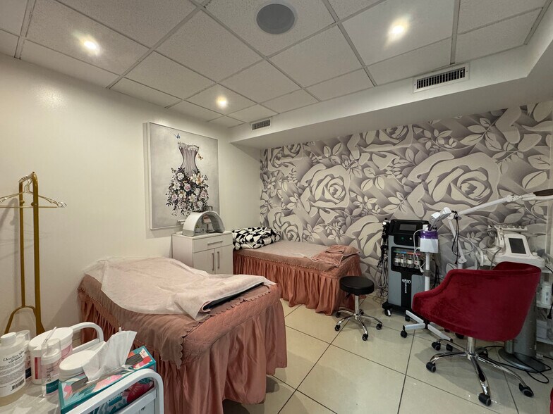 More Photos Of 3636 Prince St, Flushing Apartments For Lease