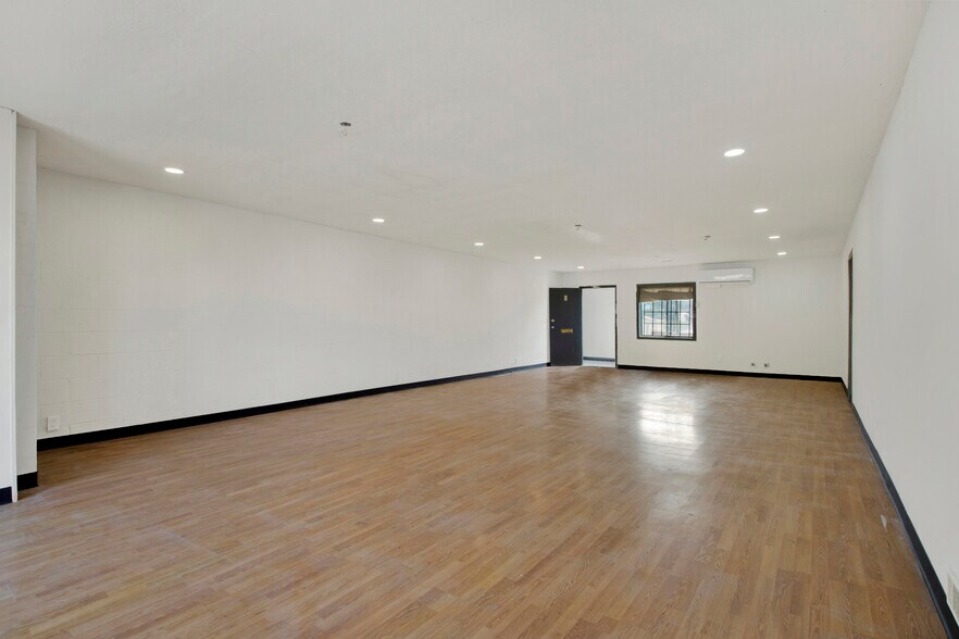 More Photos Of 5425-5435 Linda Vista Rd, San Diego Office For Lease
