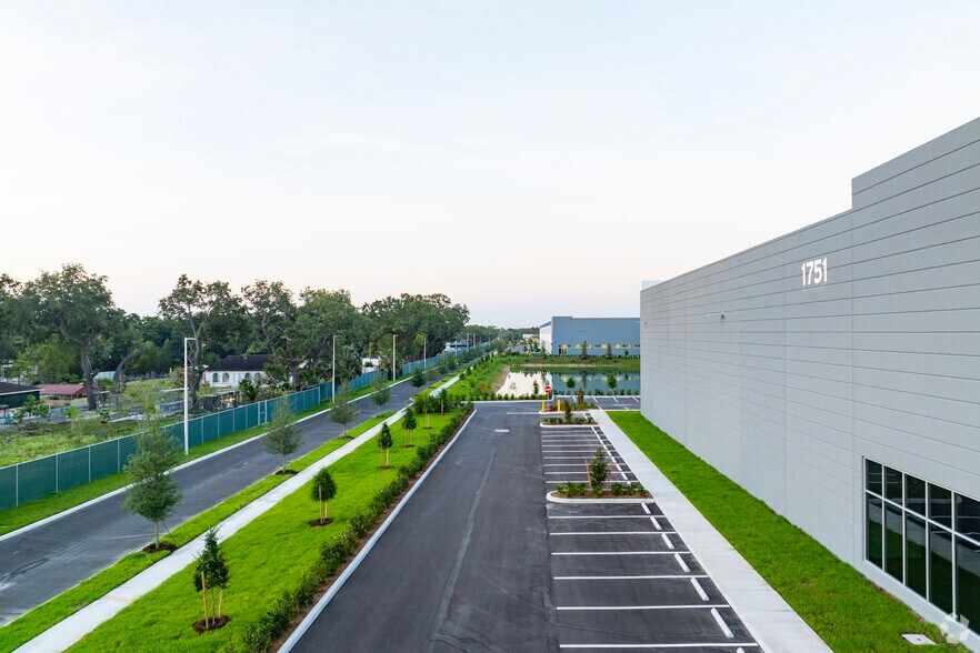 More Photos Of 1751 Suddath Park St, Tampa Warehouse For Lease