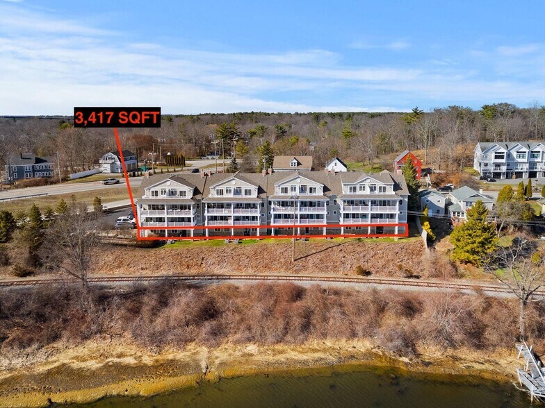 Primary Photo Of 19 Bridge St, Kittery Coworking Space