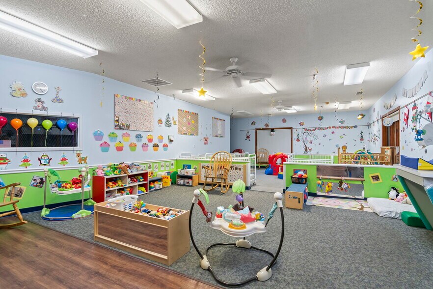 More Photos Of 805 Chatham Rd, Springfield Schools For Sale