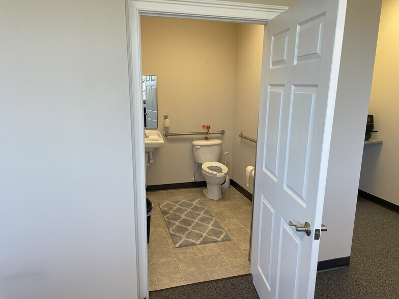 More Photos Of 107 Kilson Dr, Mooresville Office Residential For Sale